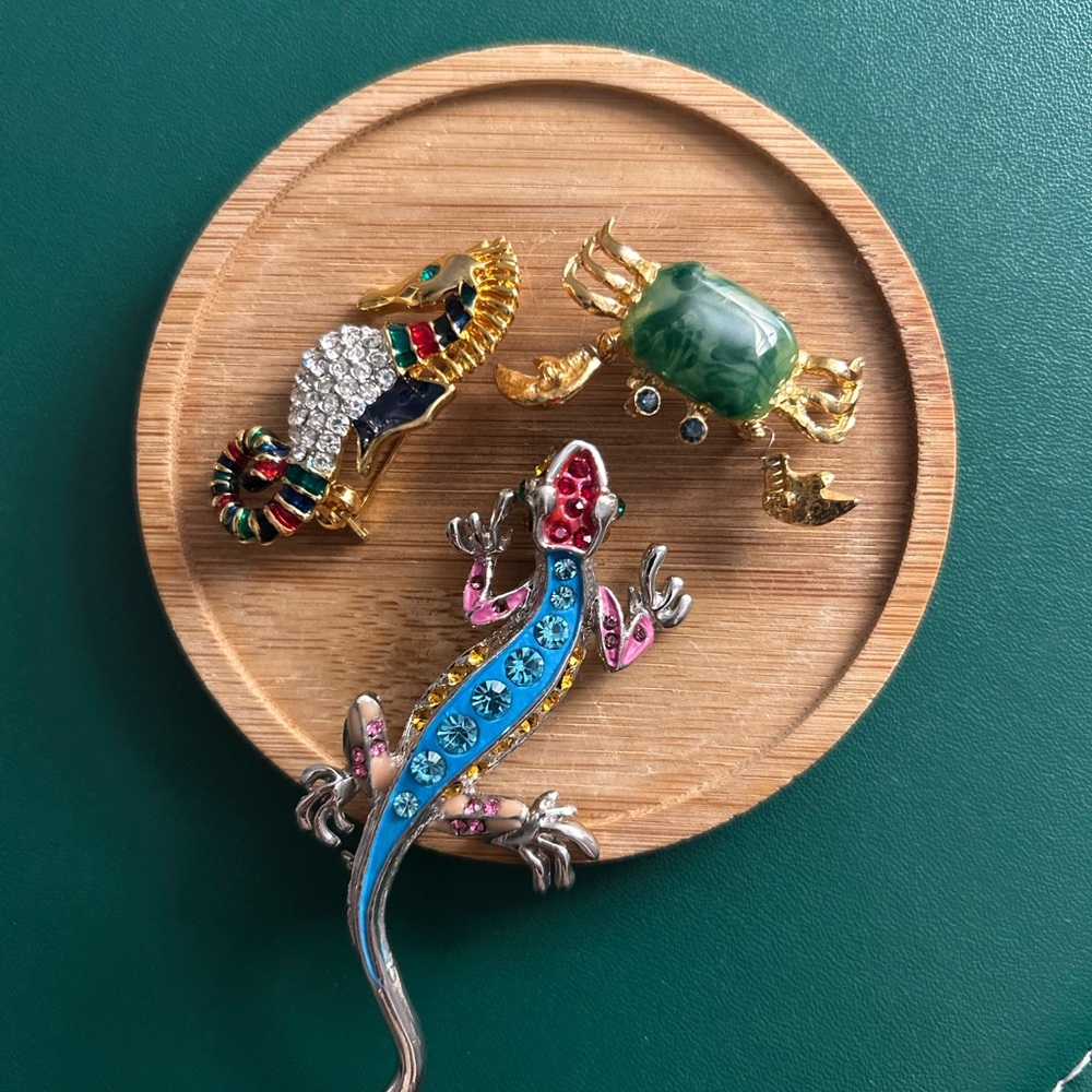 Colorful Reptile and Sea Creature Brooch Set